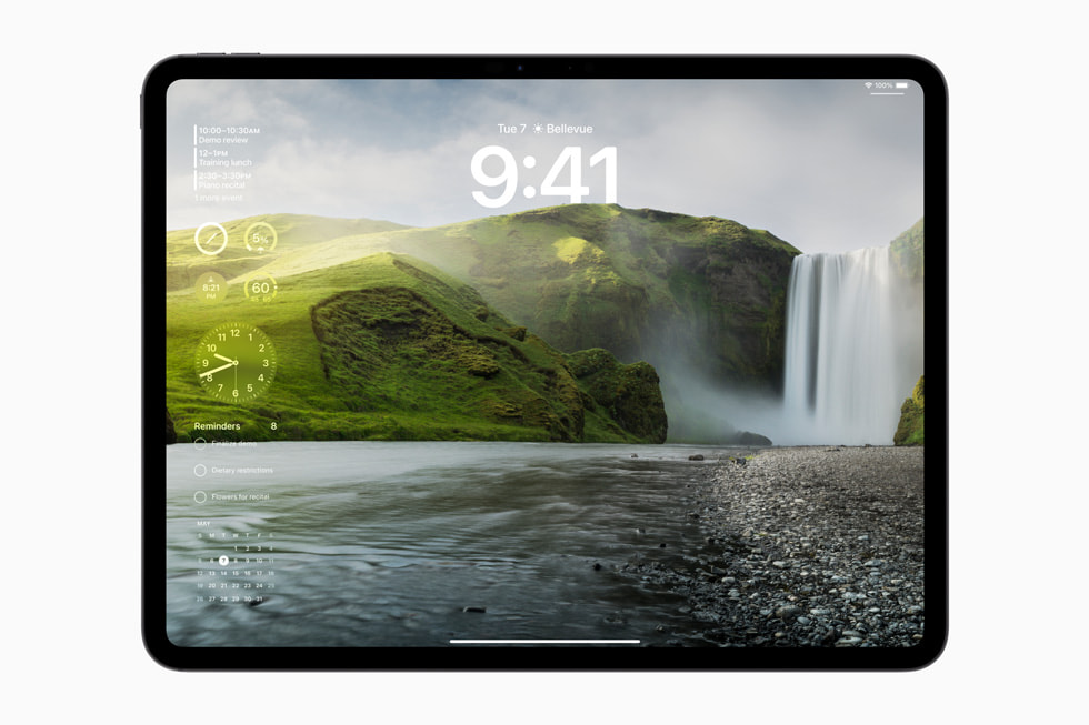 The Lock Screen on the new iPad Pro.