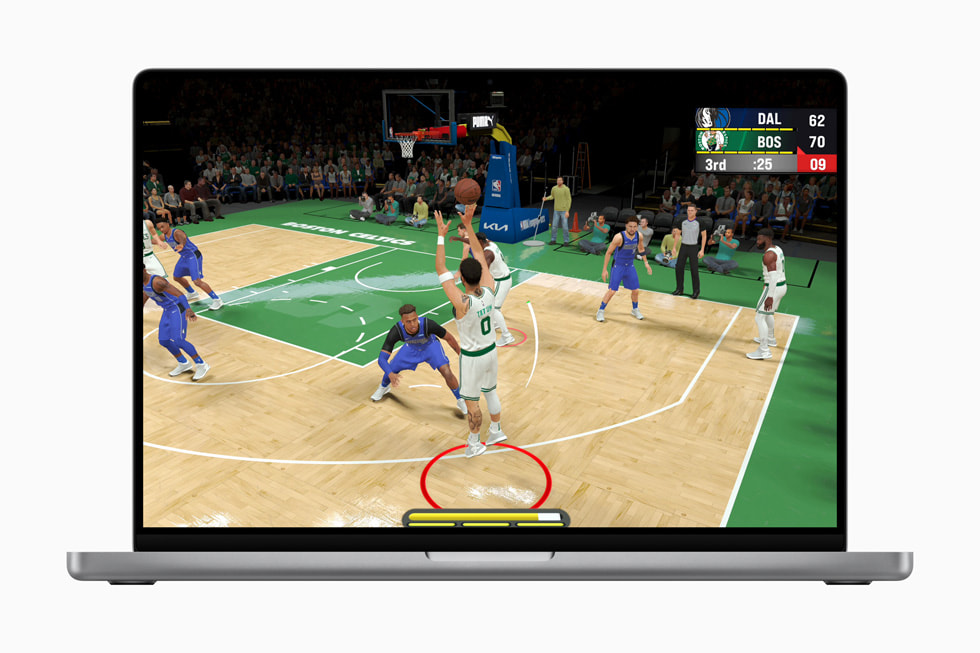 A still from NBA 2K25 Arcade Edition on MacBook Pro.
