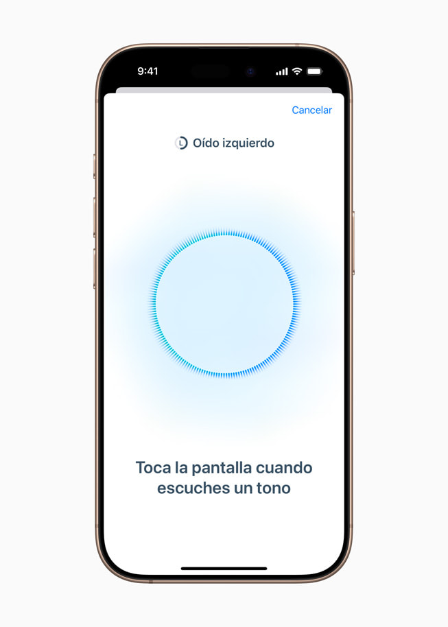 Pantalla de la funcionalidad Prueba de Audición en un iPhone 16 Pro con una indicación que dice: Toca la pantalla cuando escuches un tono.