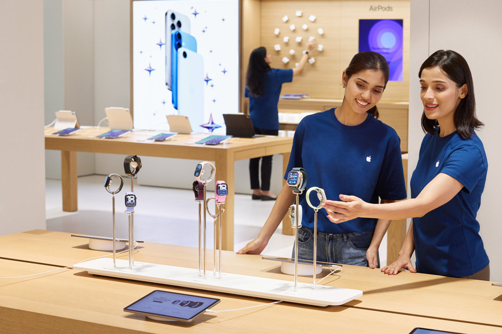 An image of Apple Specialists and various Apple products inside Apple Hebbal.
