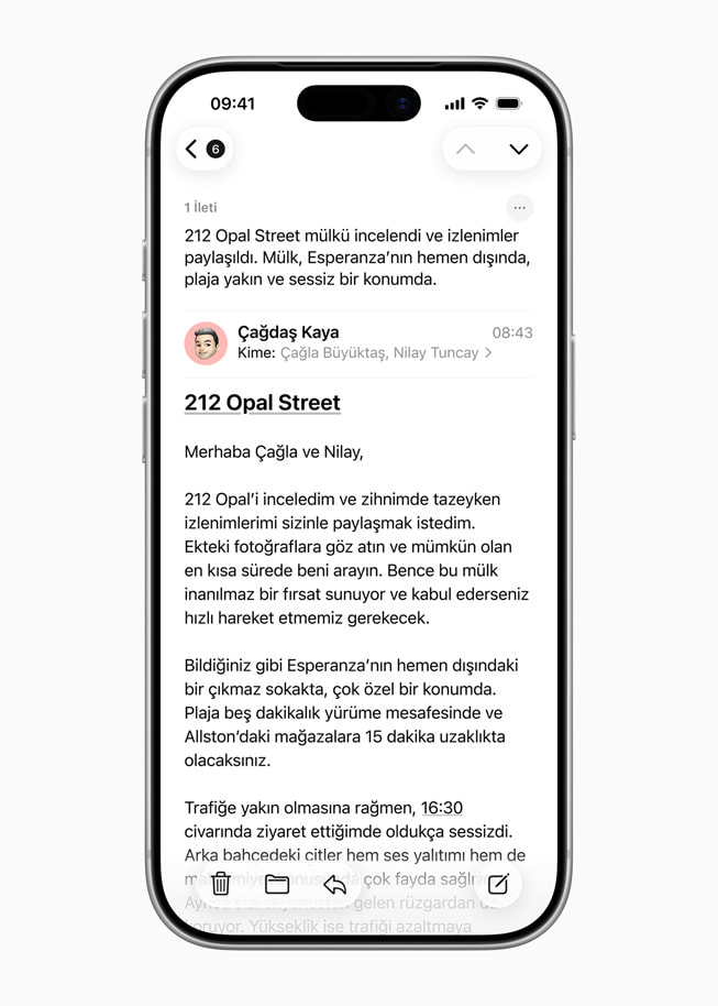 iPhone’da bir mail mesajının özeti gösteriliyor.