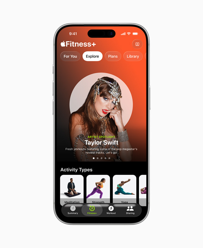 On iPhone 17 Pro, Taylor Swift’s Artist Spotlight series session is shown within Apple Fitness+.