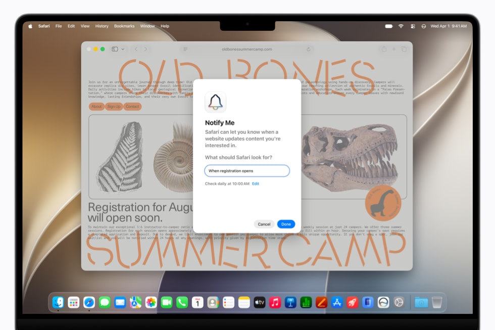 Ein Display eines 14" MacBook Pro zeigt das Feature „Mitteilung an mich“ auf einer Sommercamp-Website.