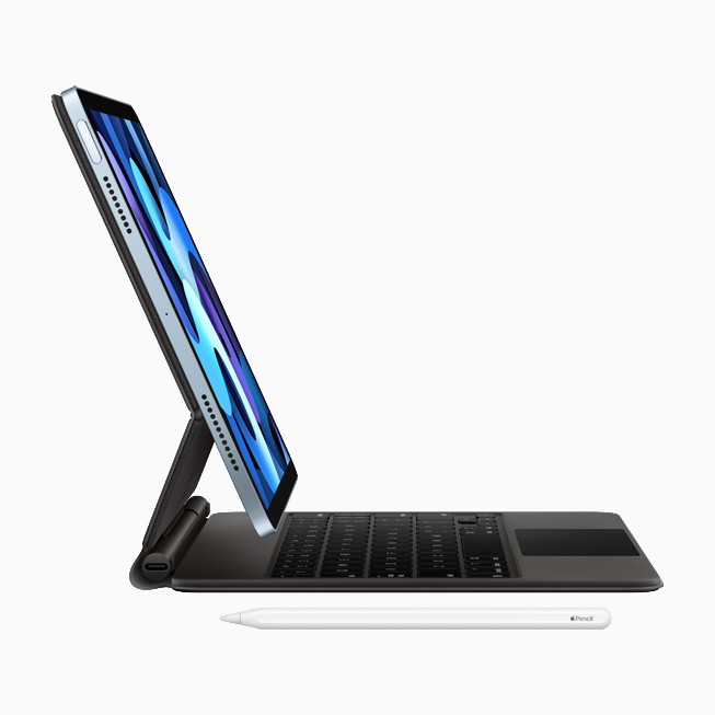 Smart Keyboard and iPad Air.
