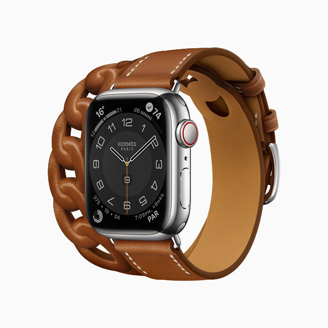 Apple Watch Hermès Gourmette Double Tour is shown in Fauve Barénia leather.